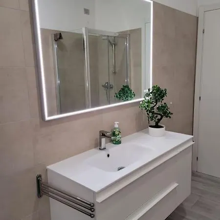 Lago-apartment Midy, Sfeervol, Zwembad, Airco