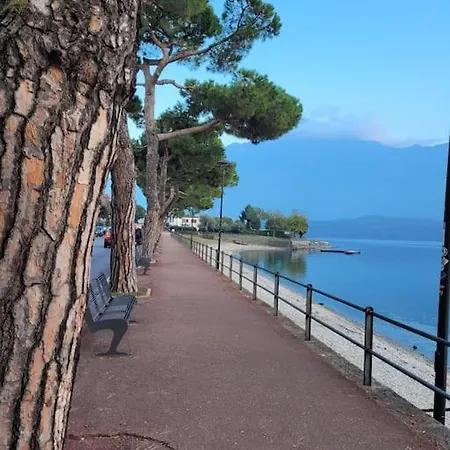 Lago-apartment Midy, Sfeervol, Zwembad, Airco * دومازو