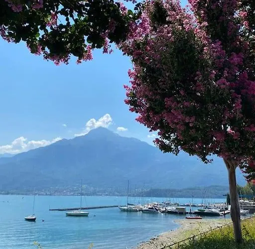 Lago-apartment Midy, Sfeervol, Zwembad, Airco Apartamento