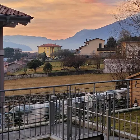 Lago-apartment Midy, Sfeervol, Zwembad, Airco Appartement