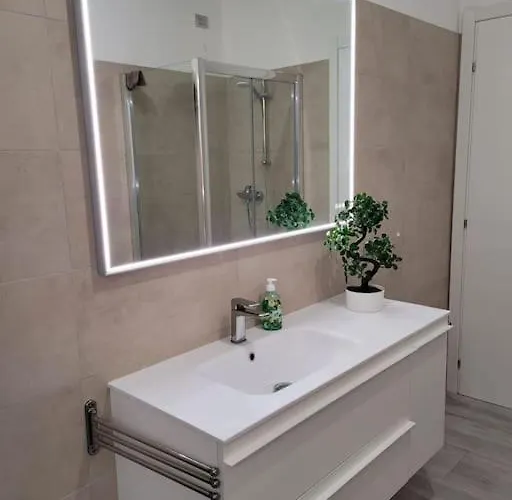 Lago-apartment Midy, Sfeervol, Zwembad, Airco