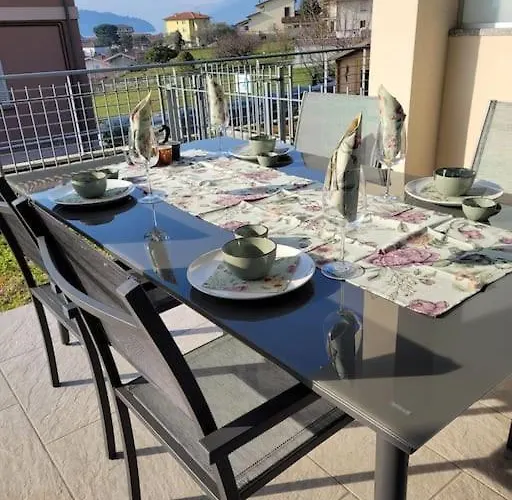 아파트 Lago-apartment Midy, Sfeervol, Zwembad, Airco *